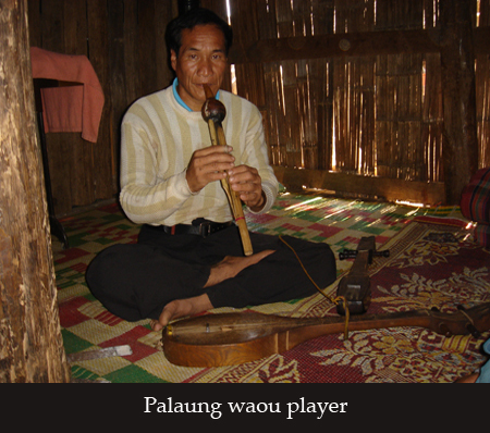 two Black Lisu singers