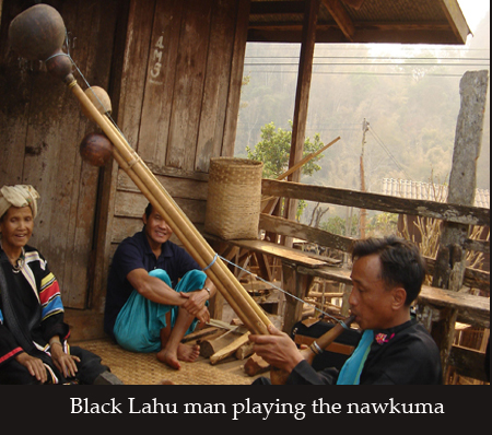 Black Lisu pali fulu and tseubeu players